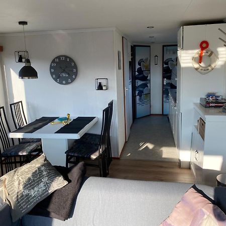 Lodge Inn Ameland T12, Inclusief Fietsen! Buren (Friesland) Exterior foto
